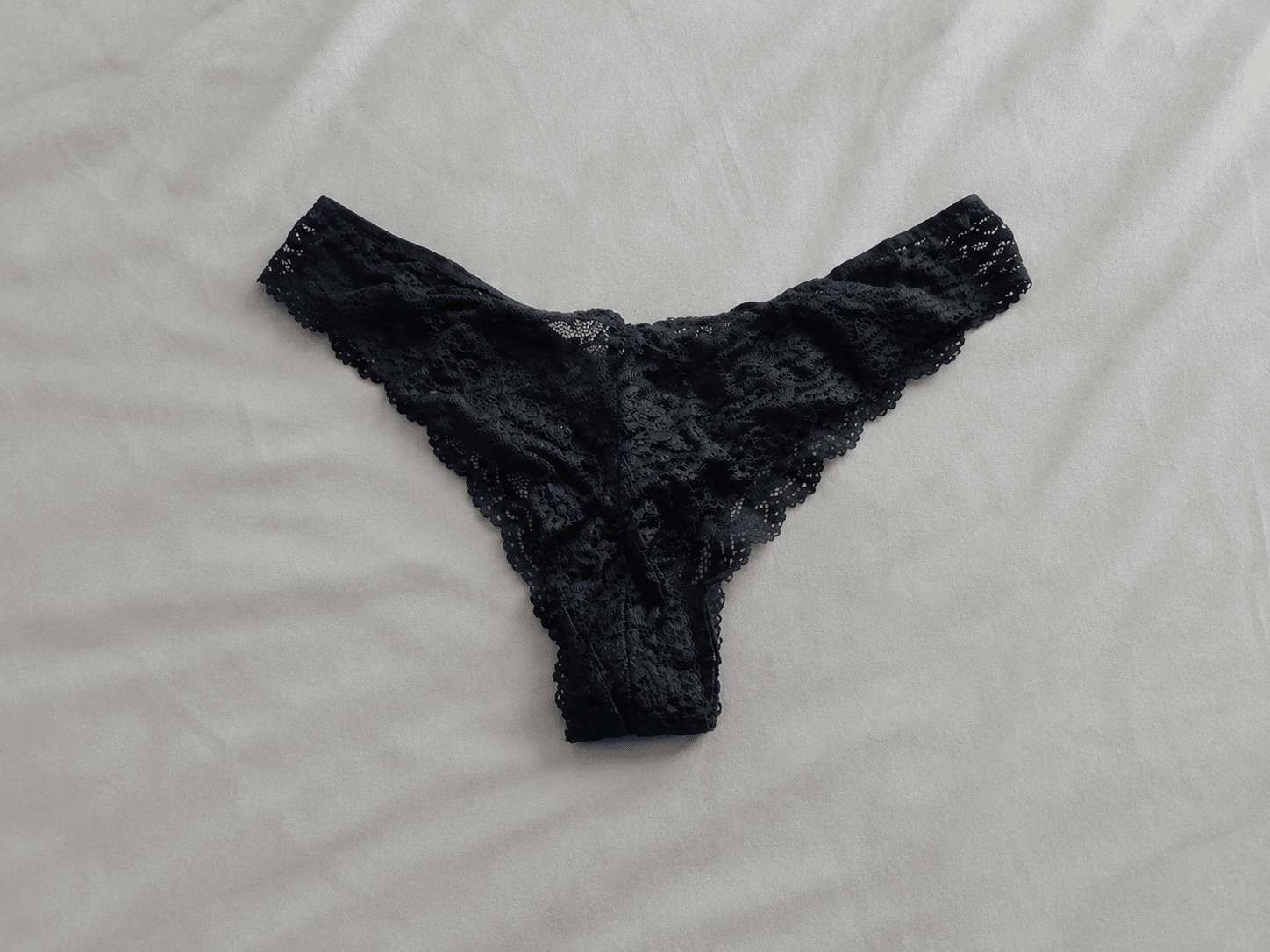 Midnight Temptation 🖤 - velvetslice